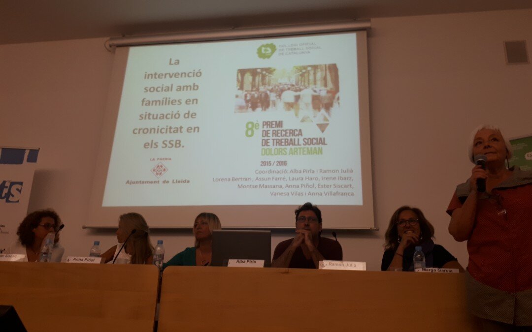 La intervención social con familias en situación de cronicidad en los servicios sociales básicos. Crónica