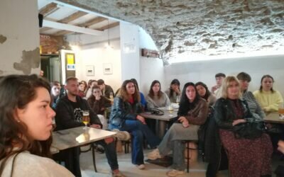 11º “Parlem de …” A DEBATE: LA DESPROFESIONALIZACIÓN DEL TRABAJO SOCIAL
